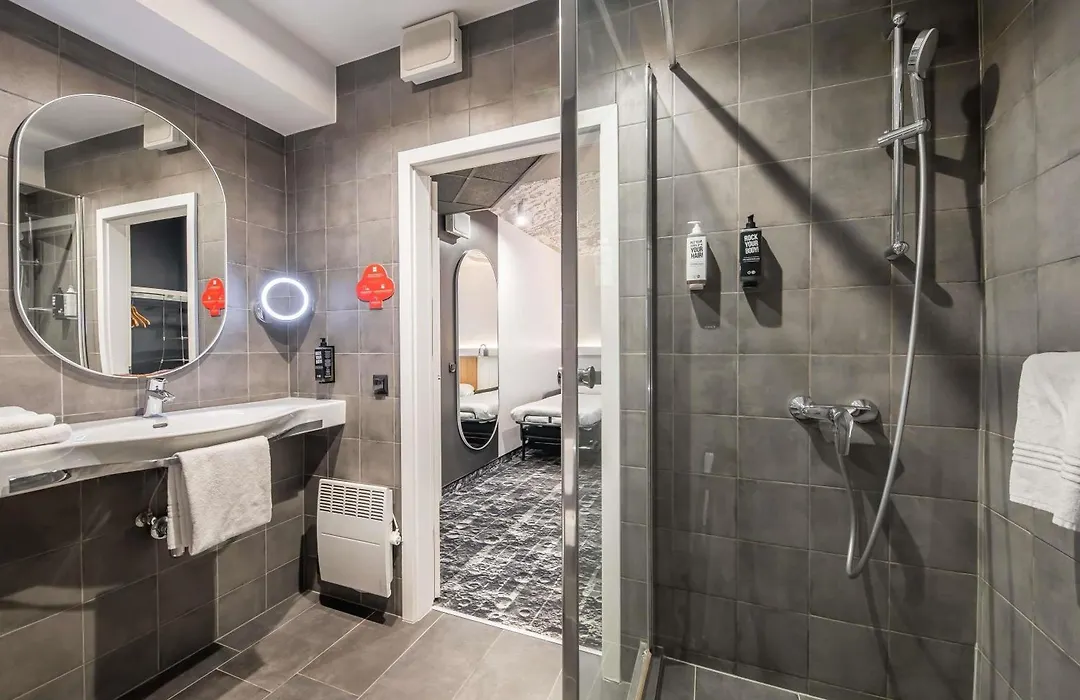 Ibis Warszawa Centrum-1